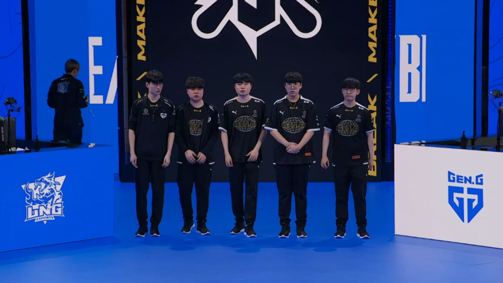 这不仅是新 这不仅是新