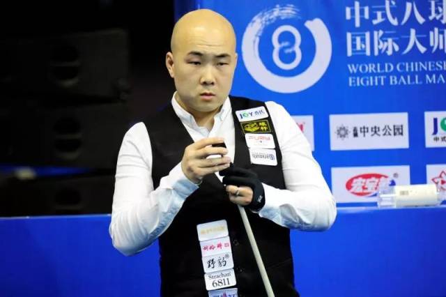 让年轻队员 让年轻队员