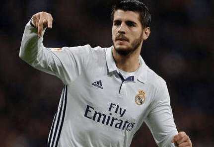 在赛场上创 在赛场上创