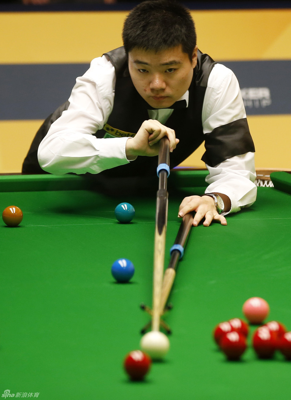 场比赛中交 场比赛中交