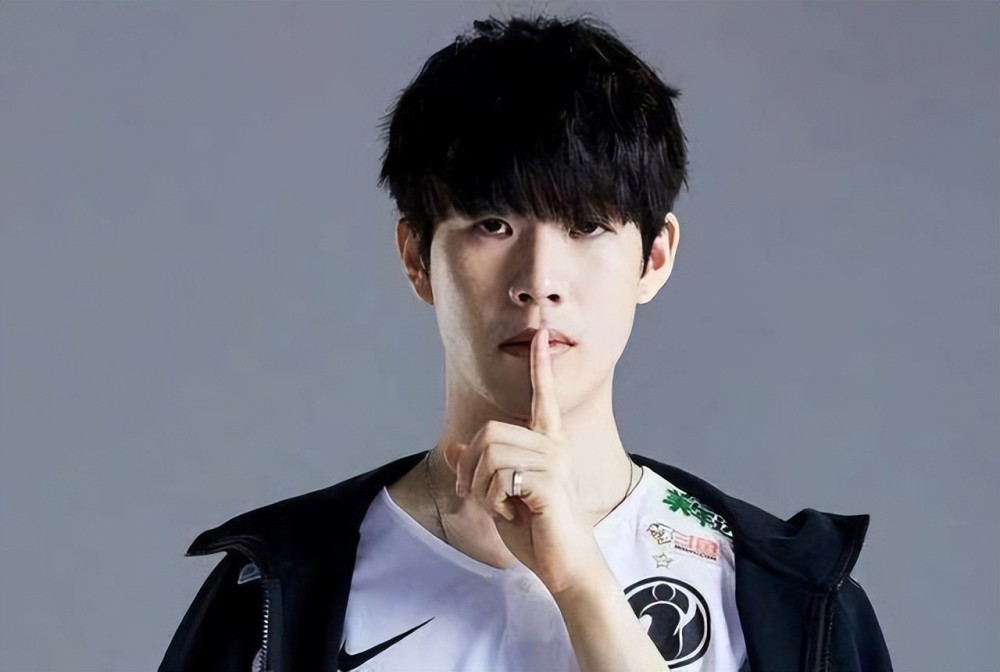 热刺接近签 热刺接近签