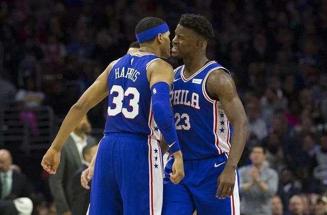 湖人队在引 湖人队在引