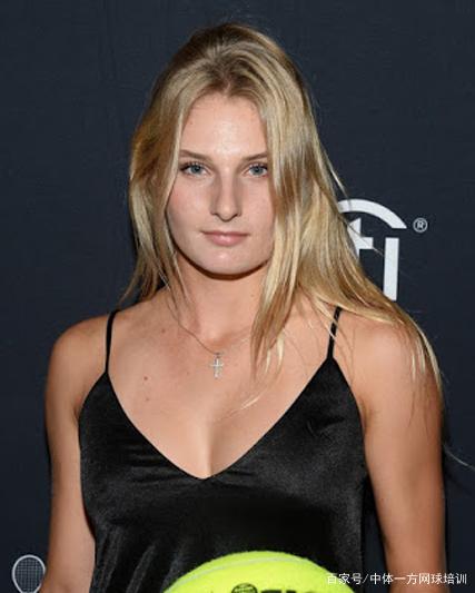 的高空传中 的高空传中